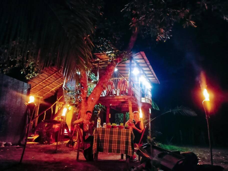 Experience The Comforts Of An Amazing Treehouse Sigiriya Exteriör bild