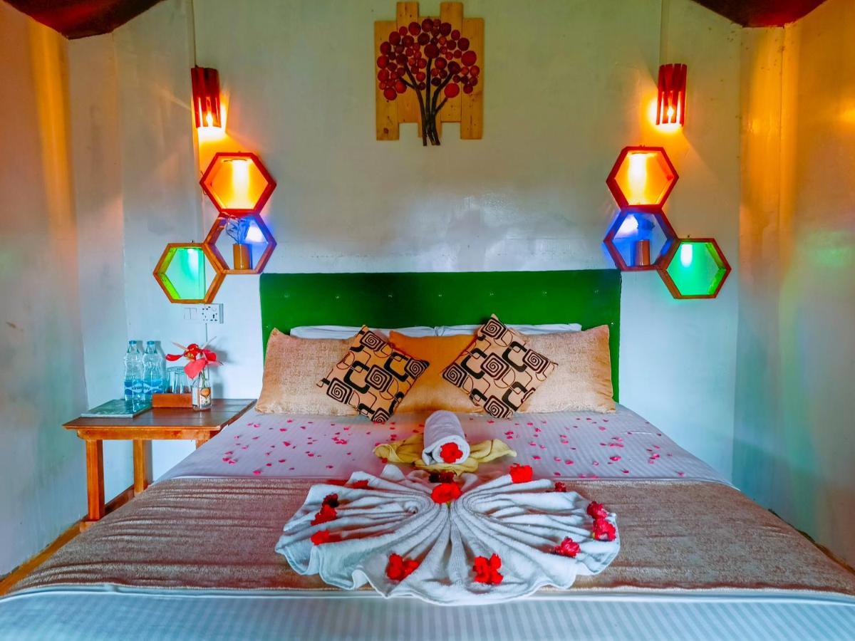 Experience The Comforts Of An Amazing Treehouse Sigiriya Exteriör bild