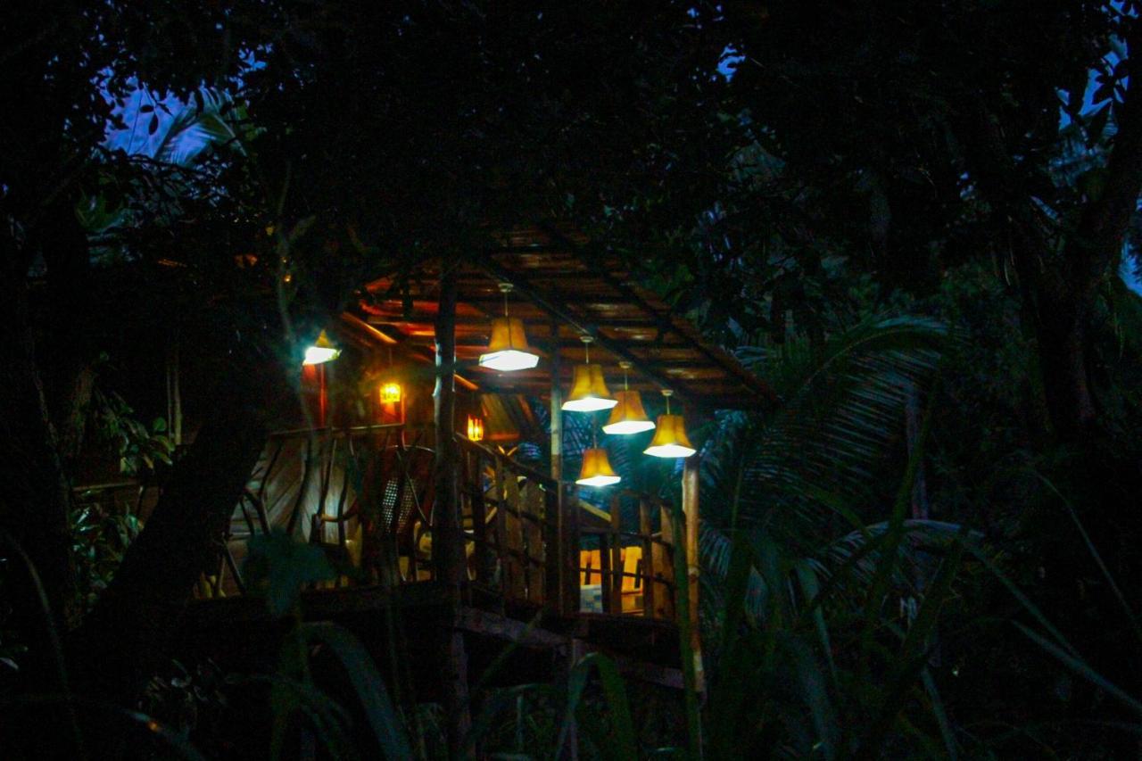 Experience The Comforts Of An Amazing Treehouse Sigiriya Exteriör bild