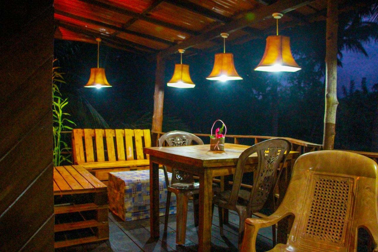 Experience The Comforts Of An Amazing Treehouse Sigiriya Exteriör bild